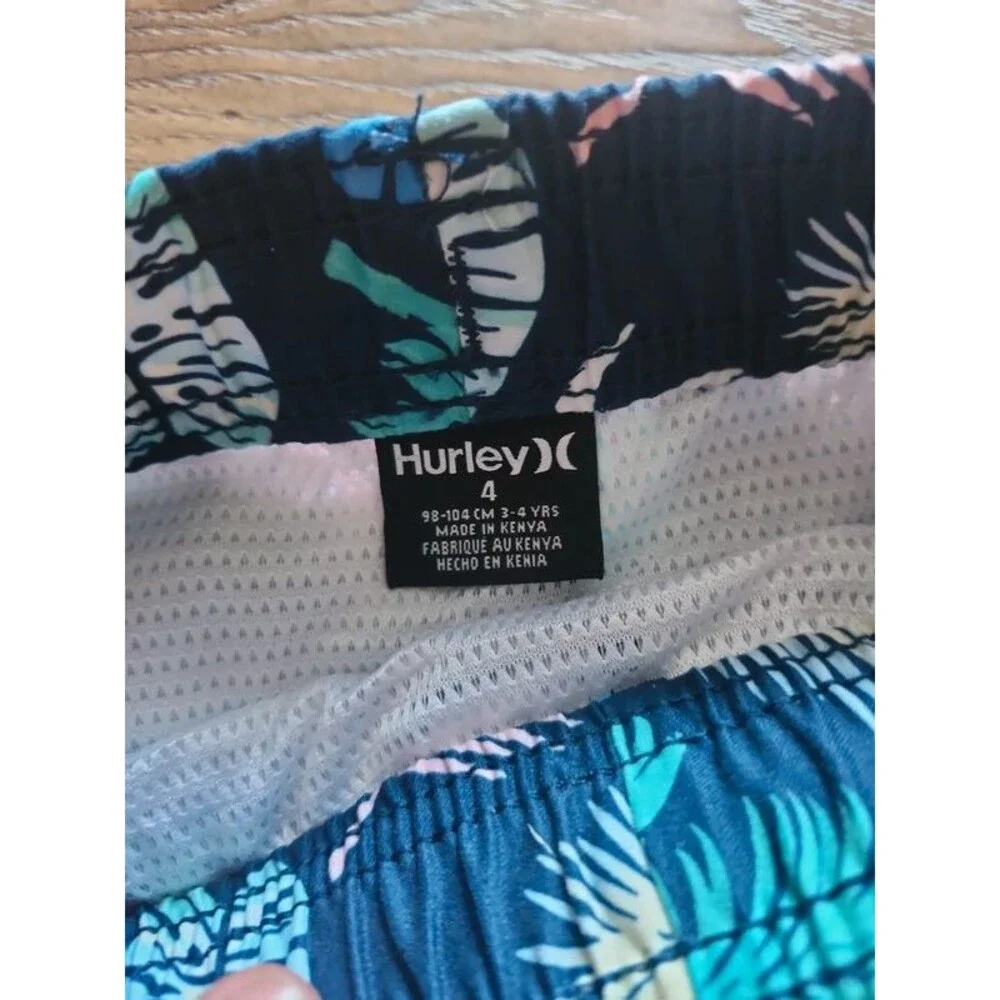 Hurley boys swimming short size 4